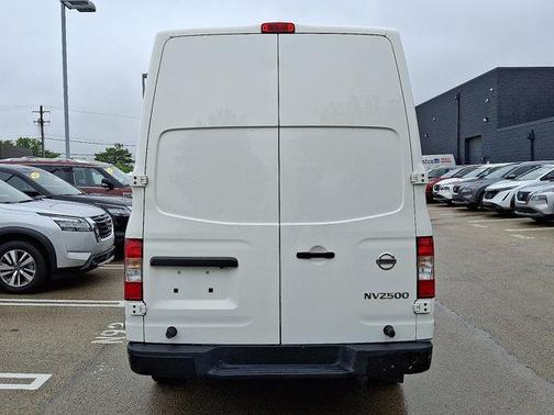 2021 Nissan NV Cargo NV2500 HD S V6