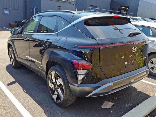 Abyss Black Pearl 2024 Hyundai KONA Limited