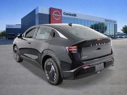 Black Diamond Pearl 2026 Nissan Leaf S+