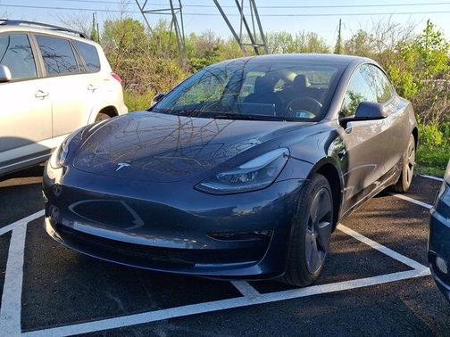 Gray 2022 Tesla Model 3 Long Range