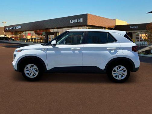 2025 Hyundai VENUE SE