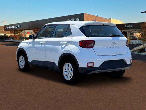 2025 Hyundai VENUE SE
