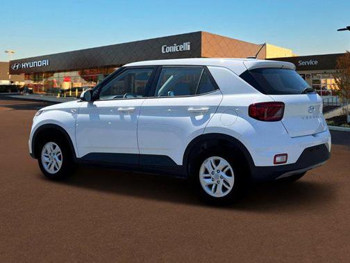 2025 Hyundai VENUE SE