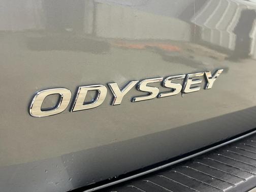 Solar Silver Metallic 2026 Honda Odyssey Elite