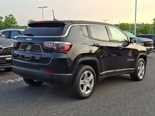 2023 Jeep Compass Sport