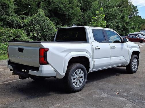 Ice Cap 2026 Toyota Tacoma SR5