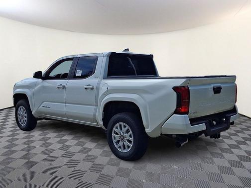 Ice Cap 2026 Toyota Tacoma SR5
