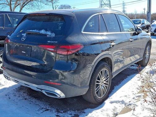 2026 Mercedes-Benz GLC 300 4MATIC