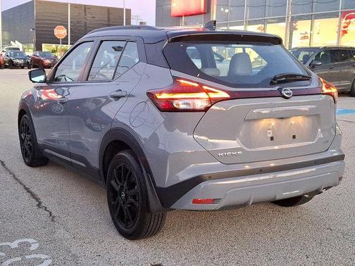 2023 Nissan Kicks SR