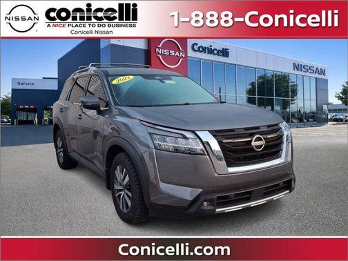 2022 Nissan Pathfinder SL 4WD