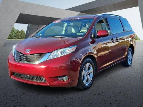 2014 Toyota Sienna LE