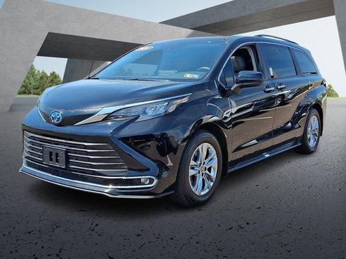 2024 Toyota Sienna XLE 7 Passenger