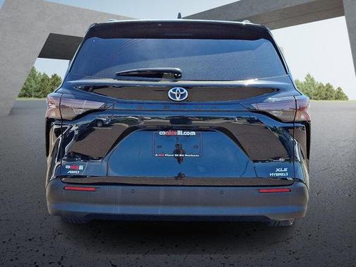 2024 Toyota Sienna XLE 7 Passenger