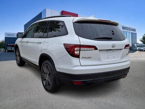 Platinum White Pearl 2022 Honda Pilot AWD Sport