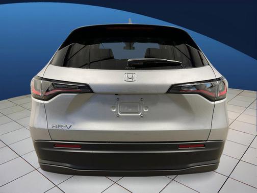 Solar Silver Metallic 2027 Honda HR-V LX