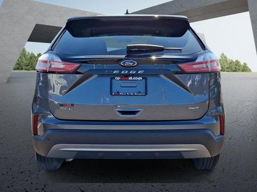 Gray 2024 Ford Edge SEL