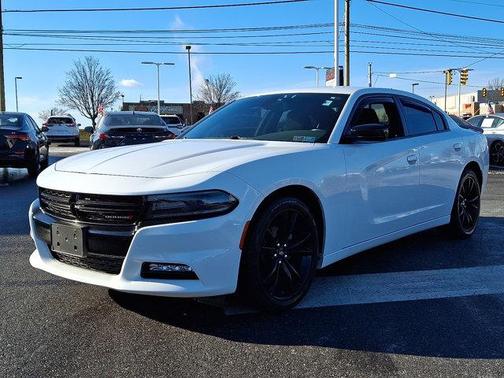 2018 Dodge Charger SXT Plus
