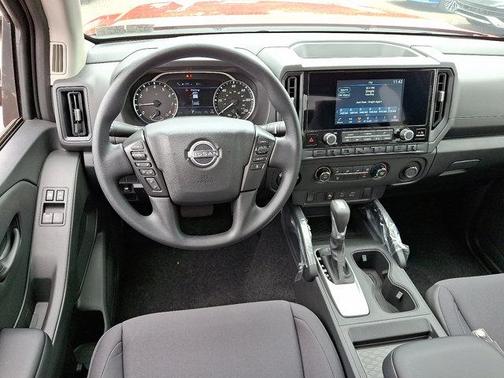2025 Nissan Frontier S