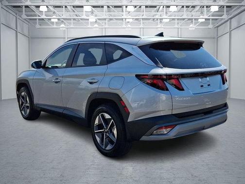 Shimmering Silver 2025 Hyundai TUCSON SEL