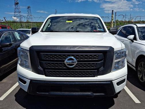 Glacier White 2022 Nissan Titan S