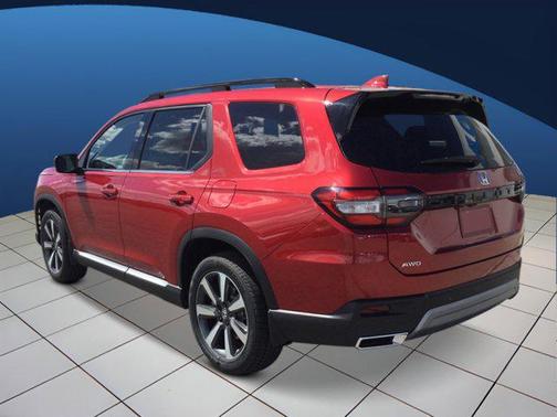 2025 Honda Pilot Touring 8-Passenger