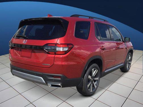 2025 Honda Pilot Touring 8-Passenger