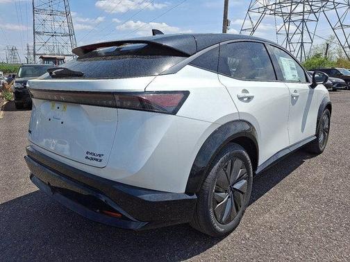2025 Nissan ARIYA EVOLVE+