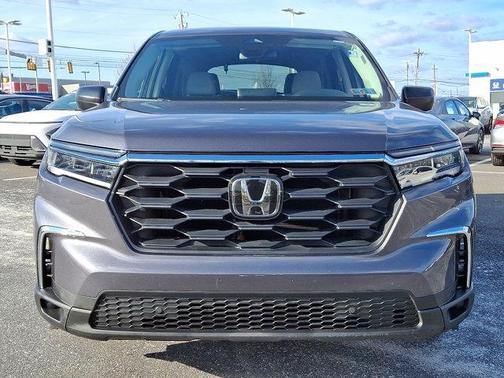 2023 Honda Pilot AWD LX