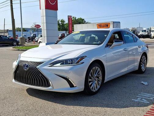 2021 Lexus ES 300h Luxury