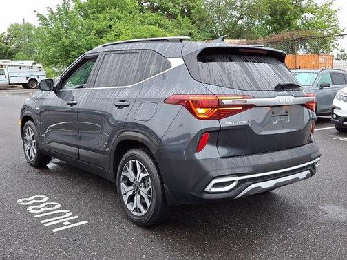 2022 Kia Seltos EX