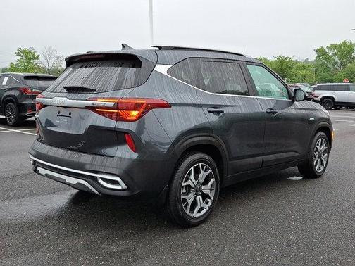 2022 Kia Seltos EX