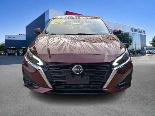 Garnet Pearl Metallic 2023 Nissan Altima 2.5 SL