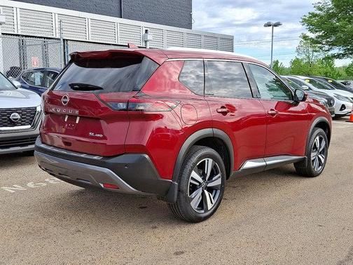 2022 Nissan Rogue SL