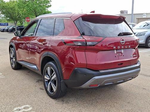 2022 Nissan Rogue SL
