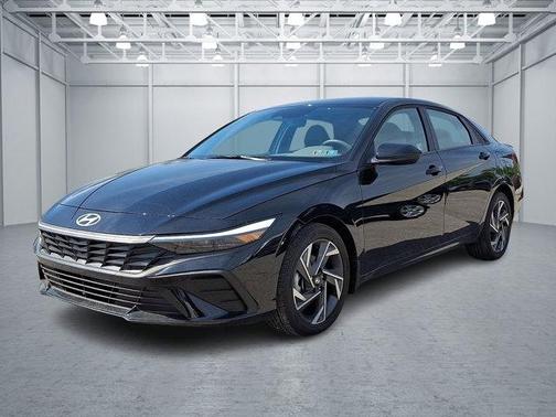 Abyss Black 2025 Hyundai ELANTRA Sport