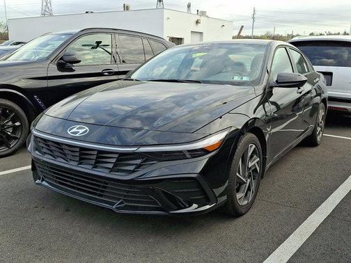 Abyss Black 2025 Hyundai ELANTRA Sport