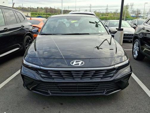 Abyss Black 2025 Hyundai ELANTRA Sport