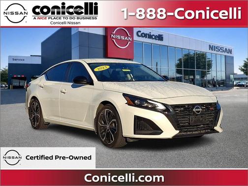 Pearl White Tricoat 2023 Nissan Altima SR FWD