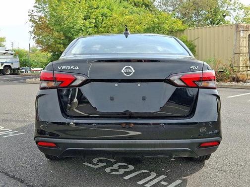 2022 Nissan Versa 1.6 SV
