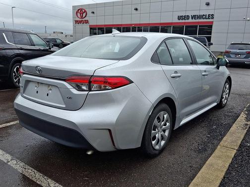 Classic Silver Metallic 2024 Toyota Corolla LE