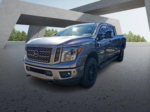 2019 Nissan Titan XD SL