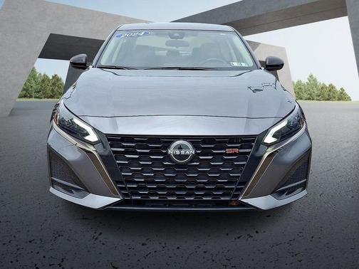 Gun Metallic 2024 Nissan Altima SR FWD