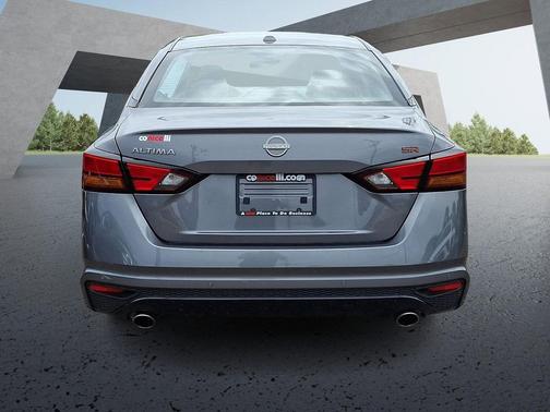 Gun Metallic 2024 Nissan Altima SR FWD