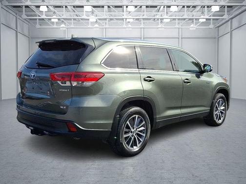 2019 Toyota Highlander Hybrid XLE