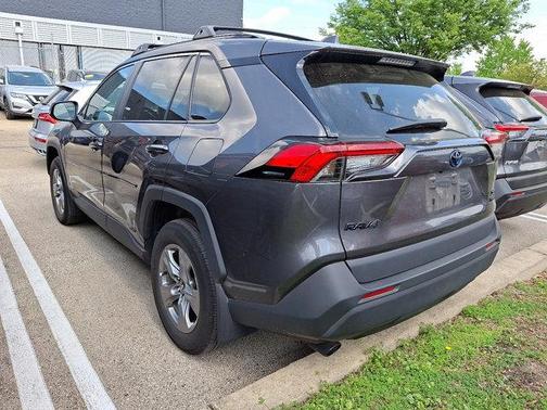 2022 Toyota RAV4 Hybrid XLE