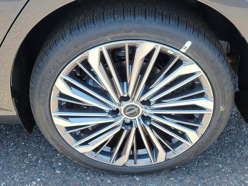 2025 Nissan Altima SL AWD