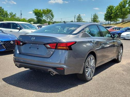 2025 Nissan Altima SL AWD