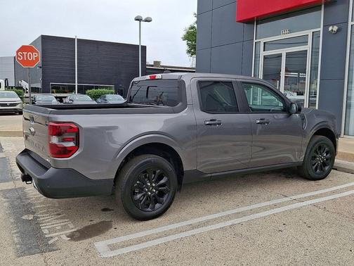 Carbonized Gray Metallic 2023 Ford Maverick Lariat