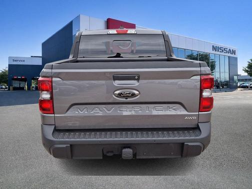 Carbonized Gray Metallic 2023 Ford Maverick Lariat