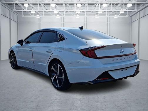 Quartz White 2021 Hyundai SONATA SEL Plus